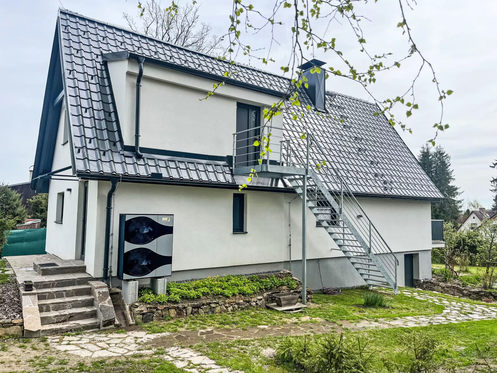 Hůrka-Outside