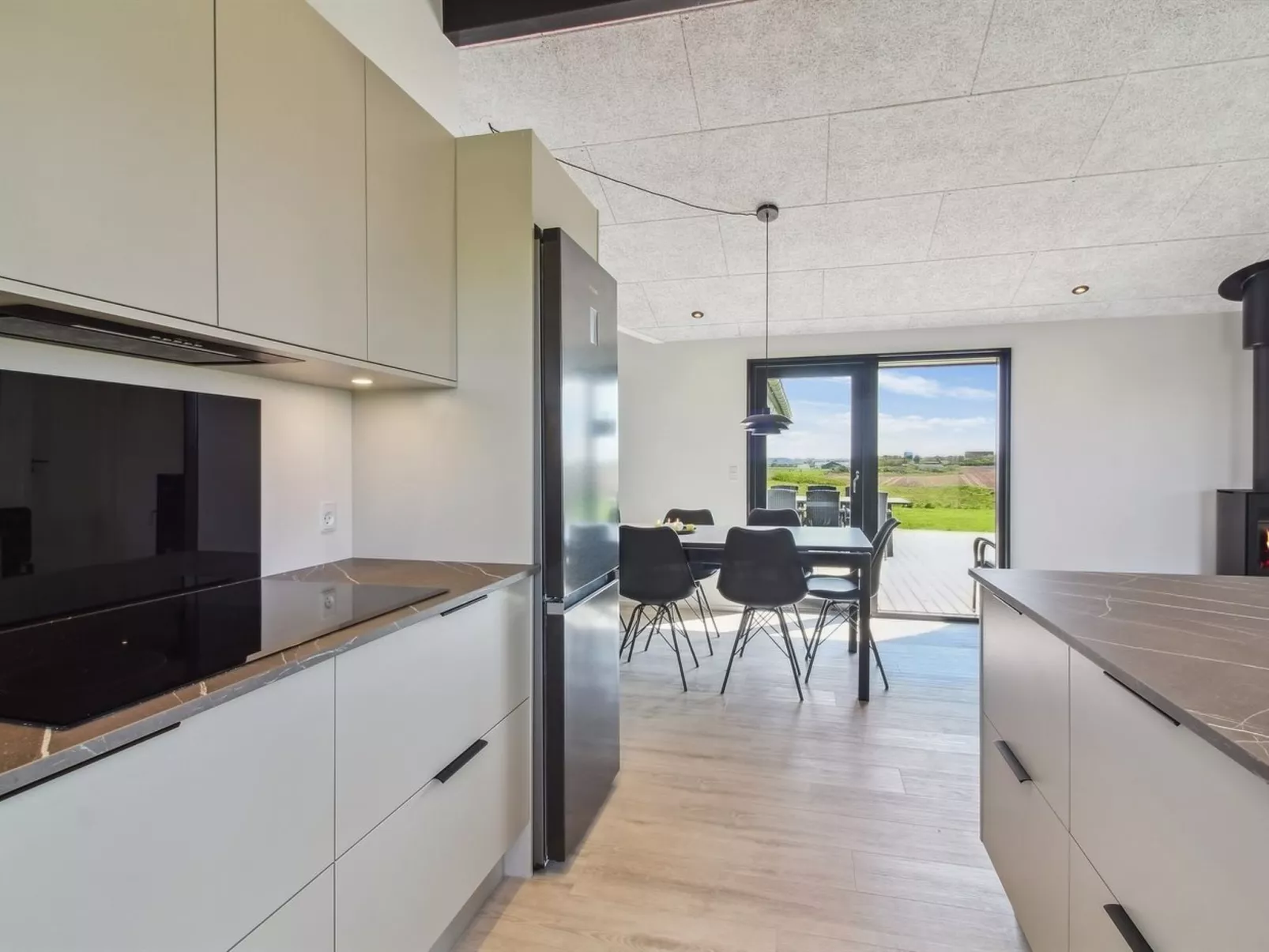 "Månviva" - 500m from the sea-Inside