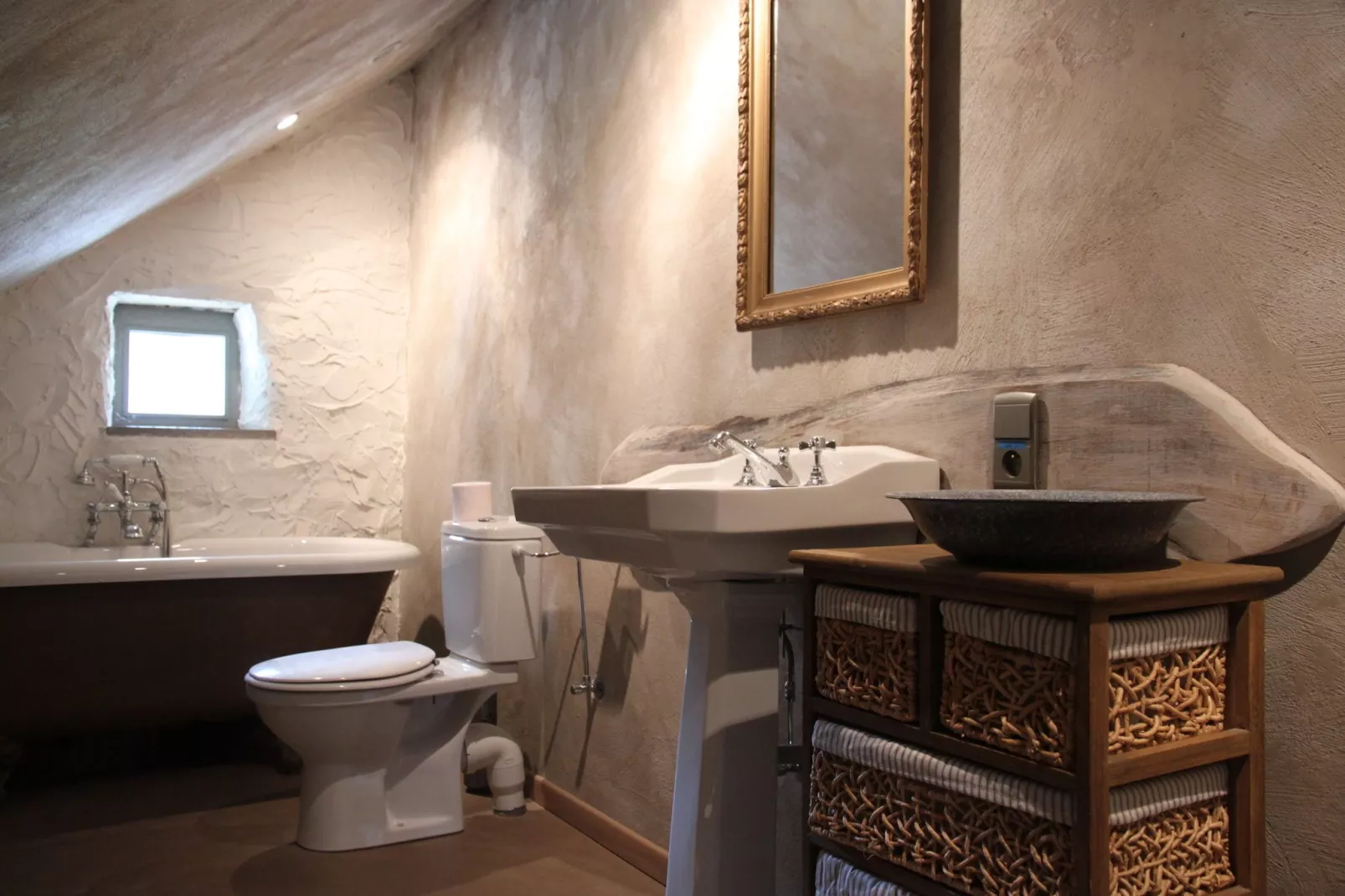 Le Vieux Moulin 22-Salle de bain