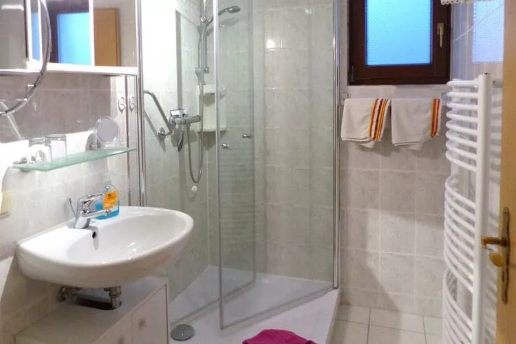 Fewo 4 Brandenburg-Bathroom