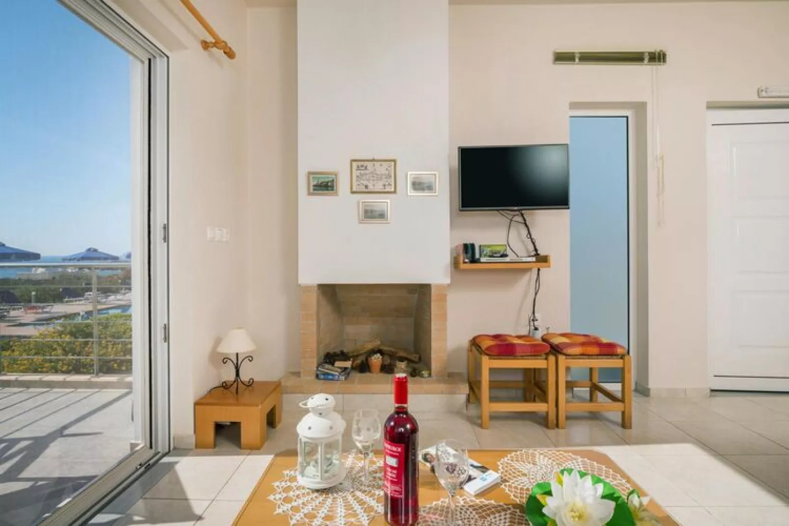 Apartments Cretan View, Chania-3 bedroom-app.-Salon