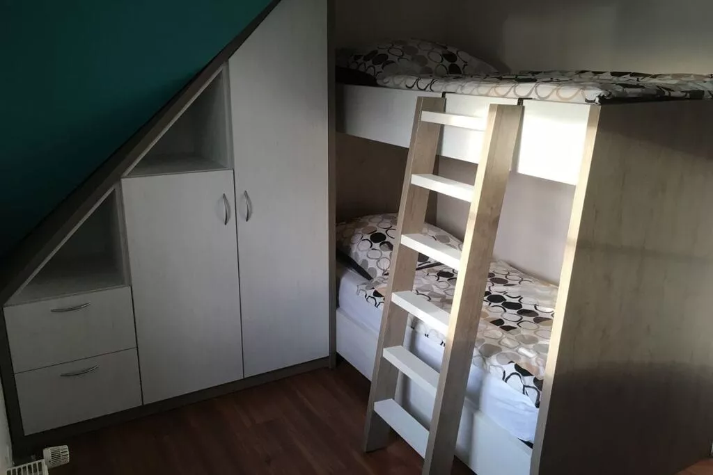 226511-Bedroom