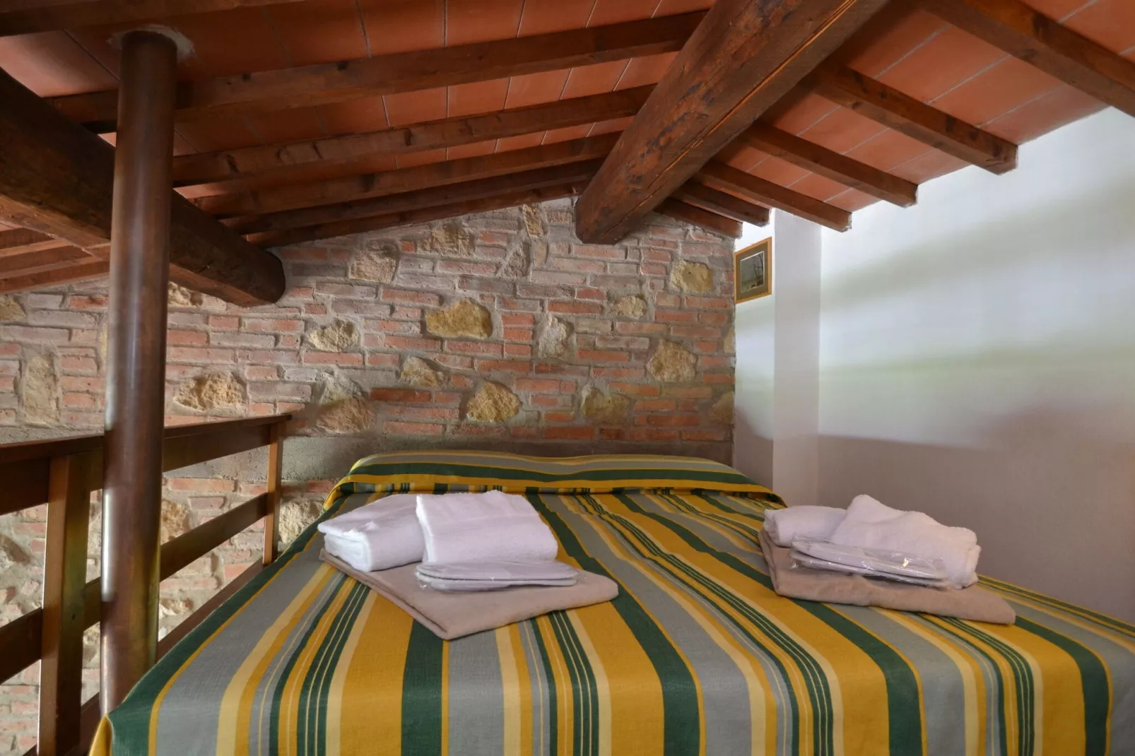 Iris e Rosa tea-Bedroom