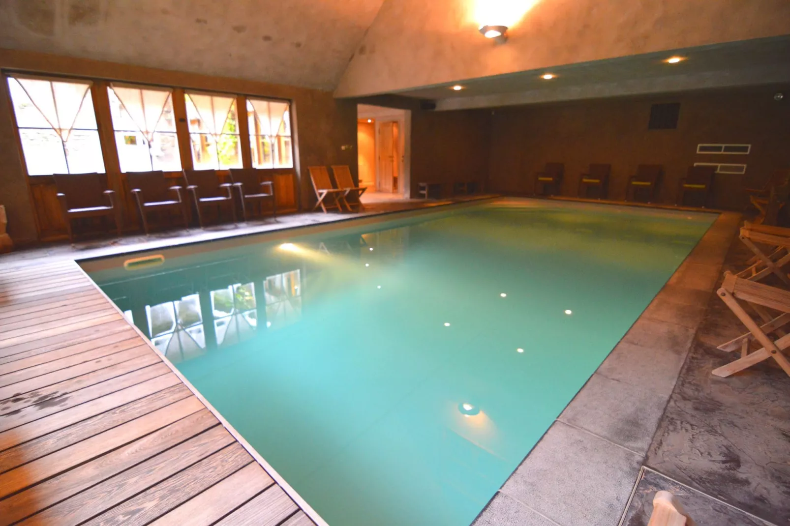 Le Vieux Moulin 16-Pool