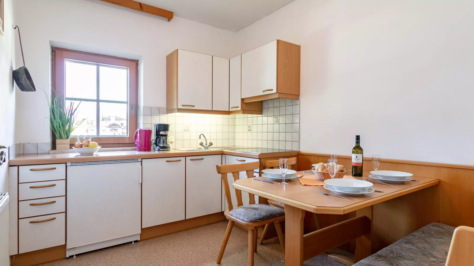 Seppen Top 2-Dining room