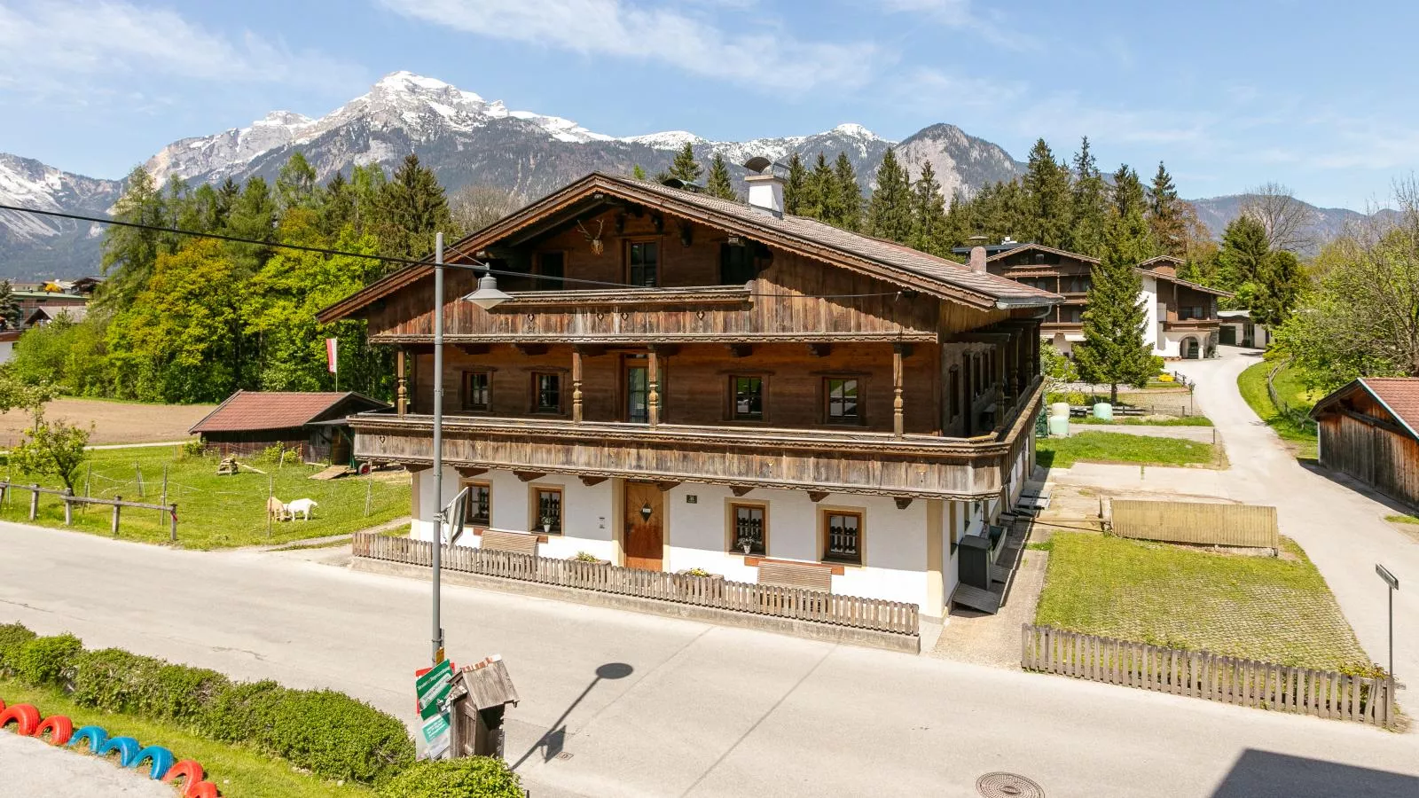 Seppen Top 2-Exterior summer