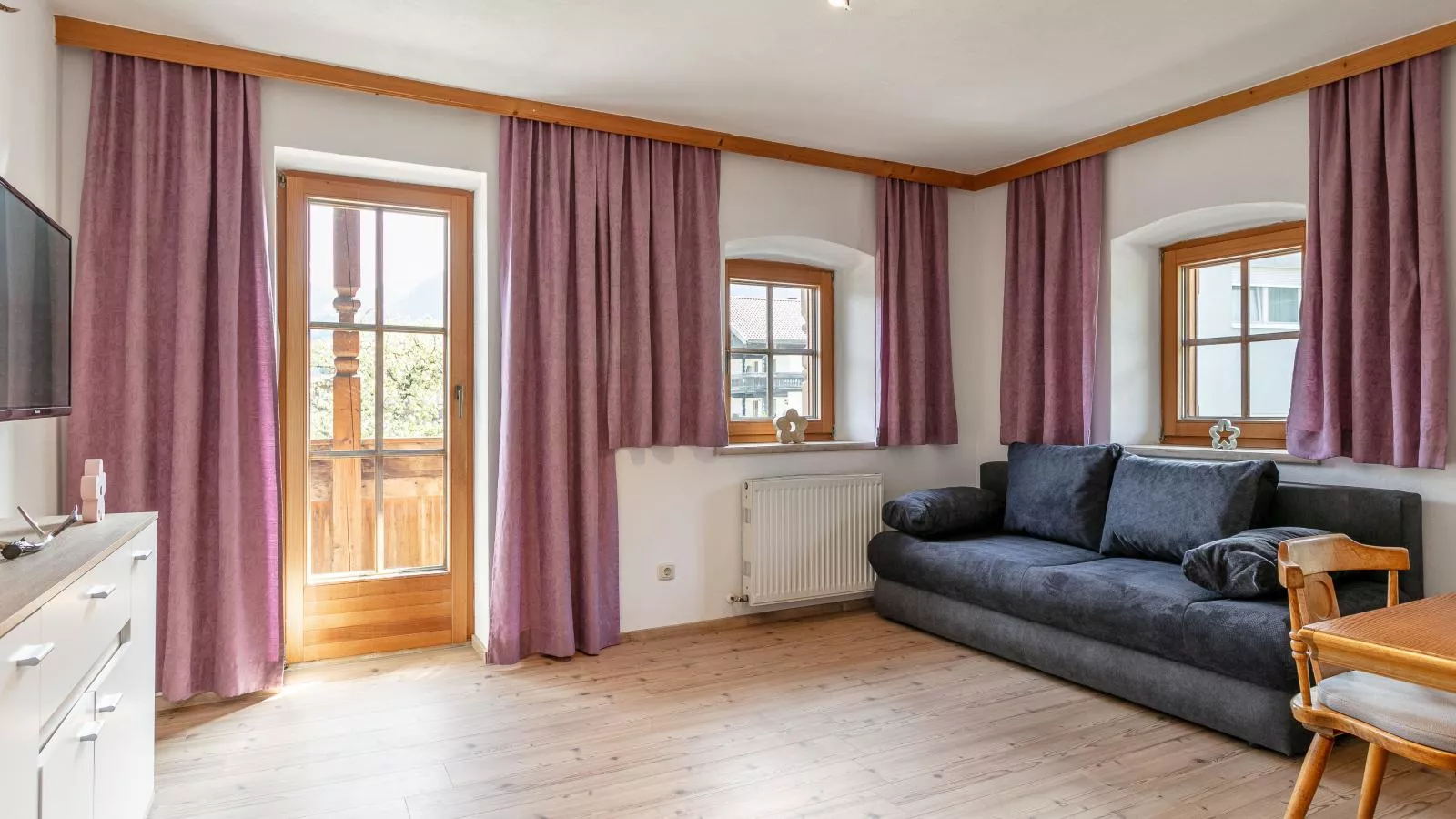 Seppen Top 3-Living room