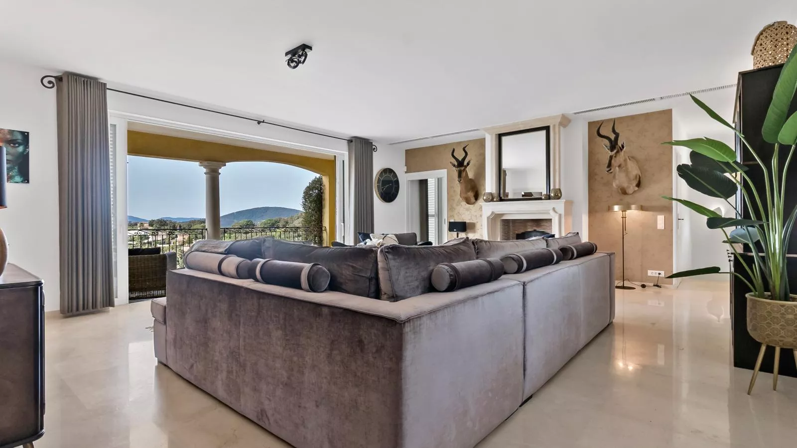 Golf dOr C6-Living room