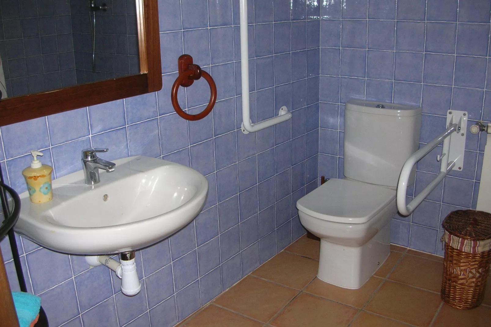 Can Rajoler-Bathroom