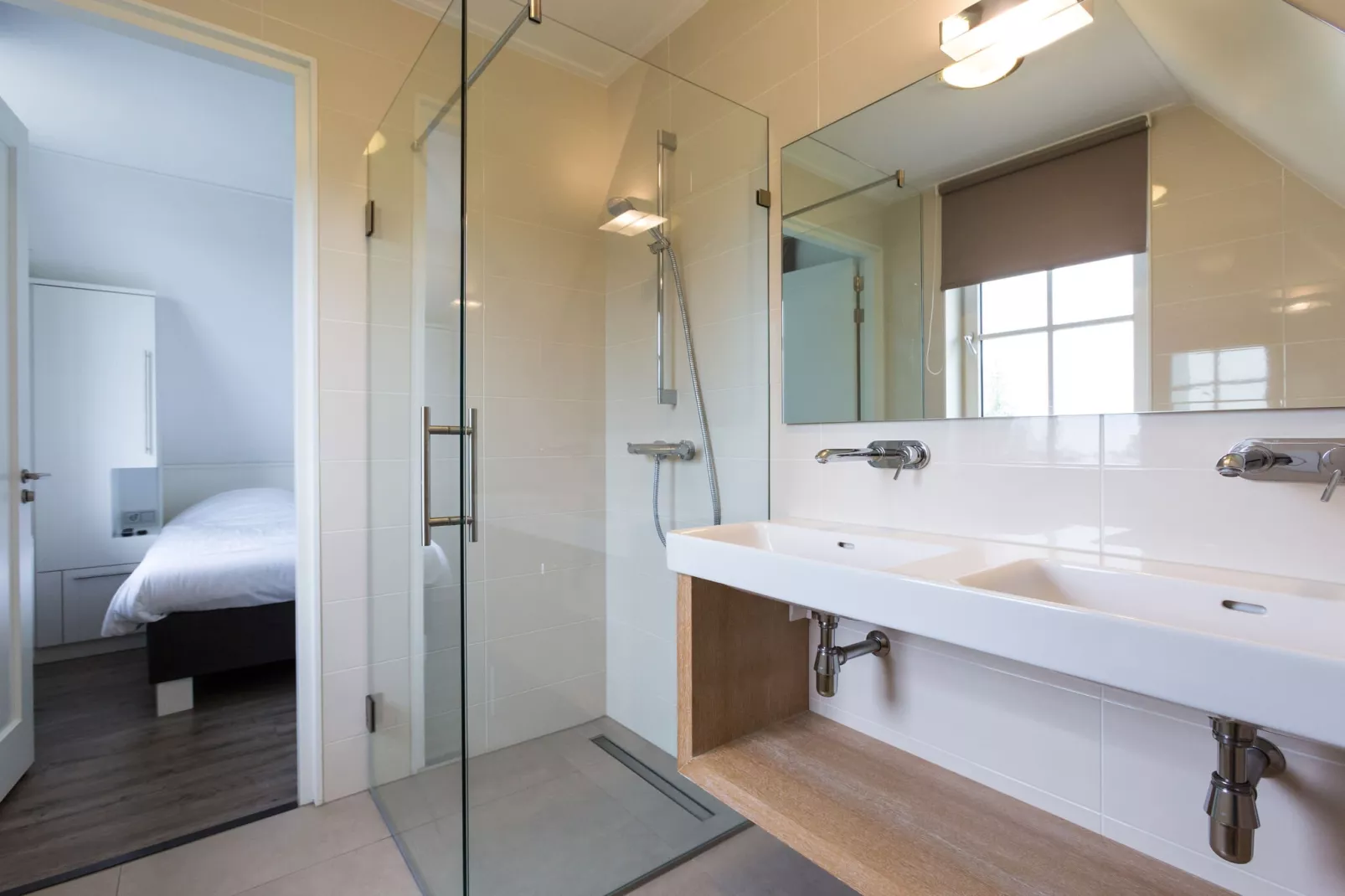 Friese Meren Villa's 15-Bathroom