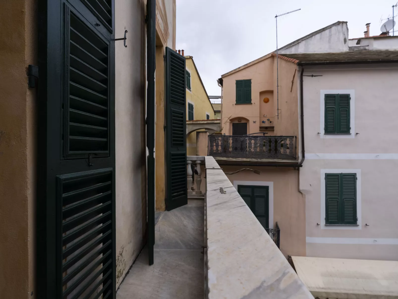 Torre Antica-Inside