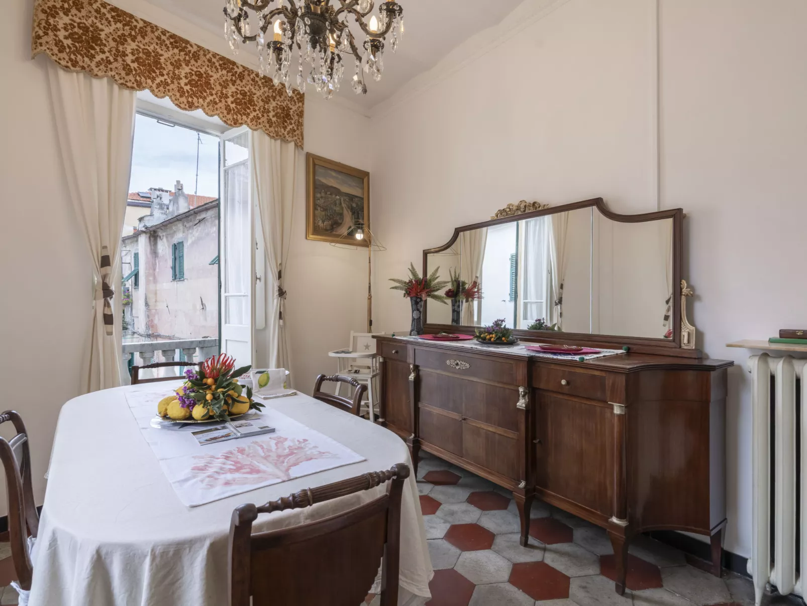 Torre Antica-Inside