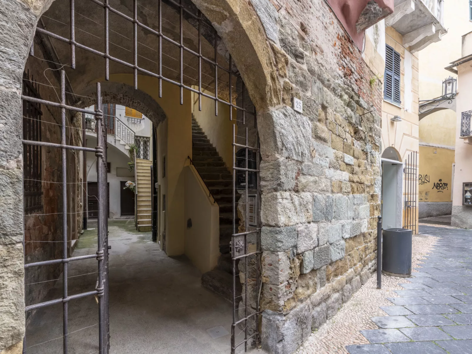 Torre Antica-Inside