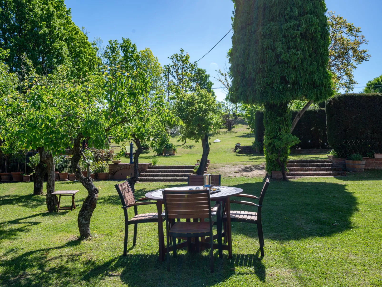 Il Valletto-Outside