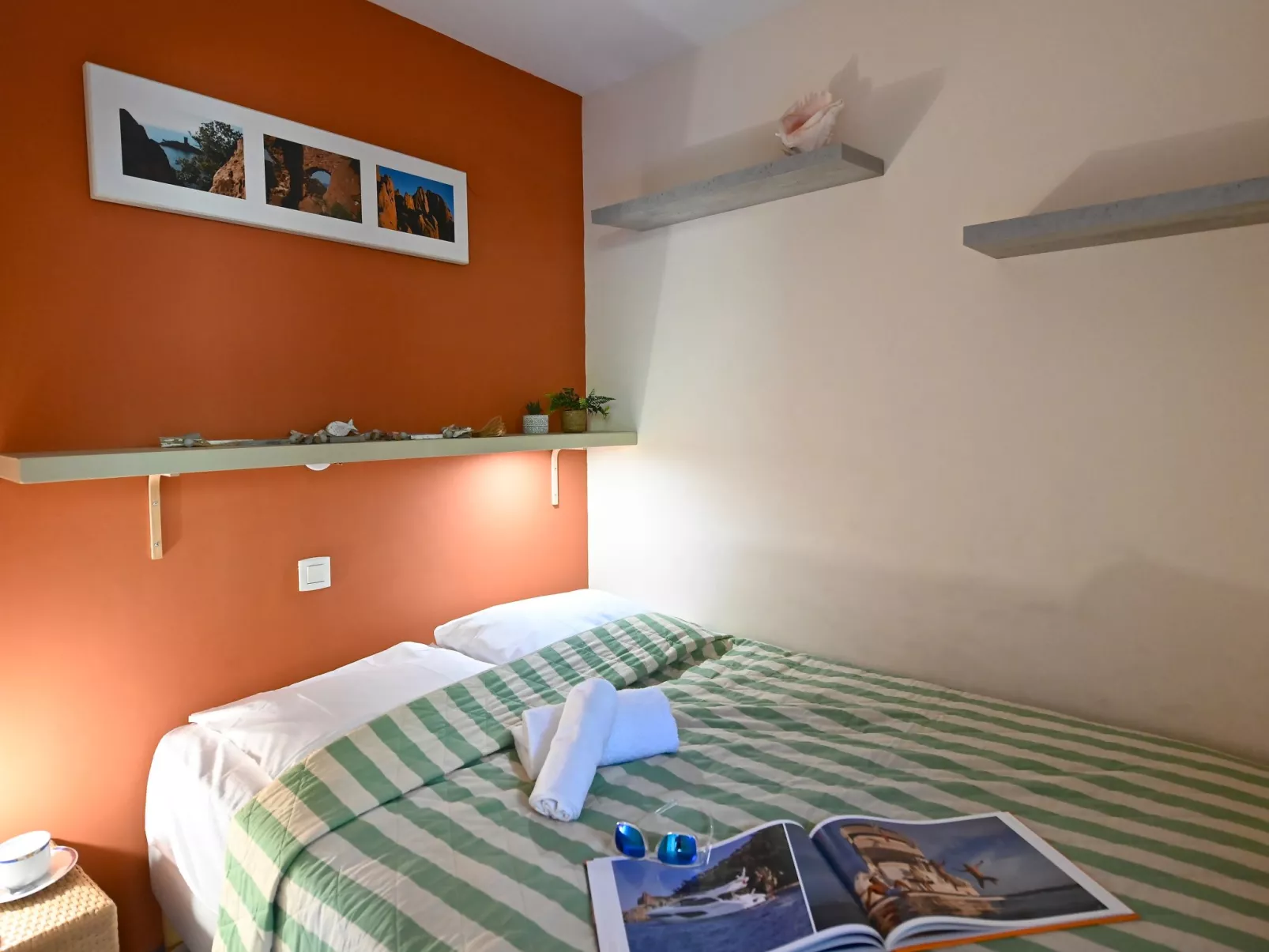 L'Esquinade (G1 103)-Drinnen