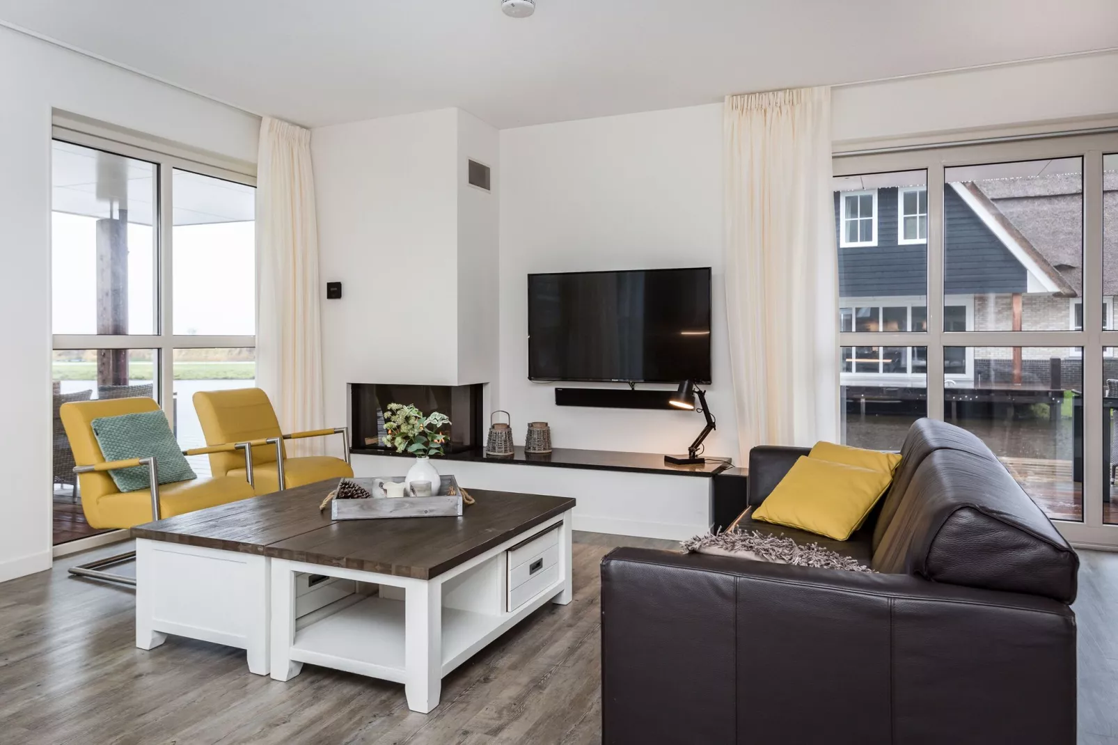 Friese Meren Villa's 17-Living room
