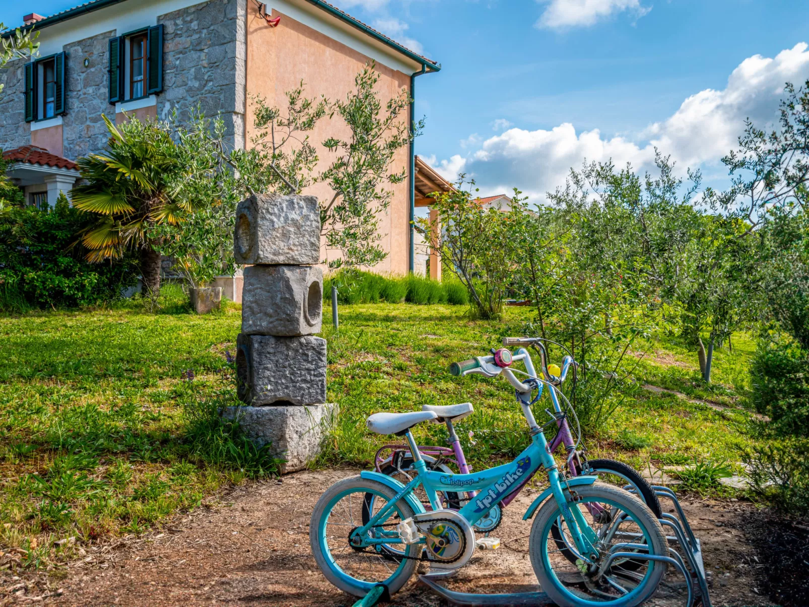 Little Tuscany-Outside