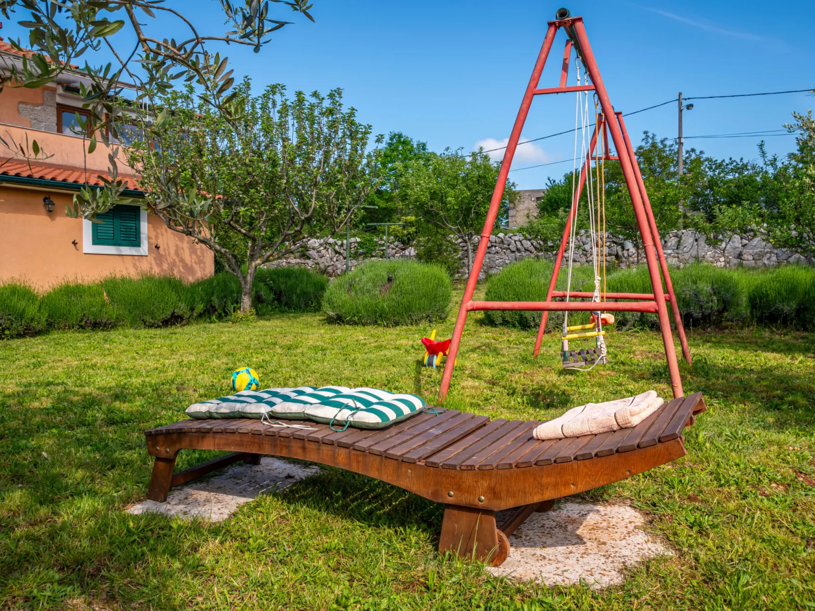 Little Tuscany-Outside