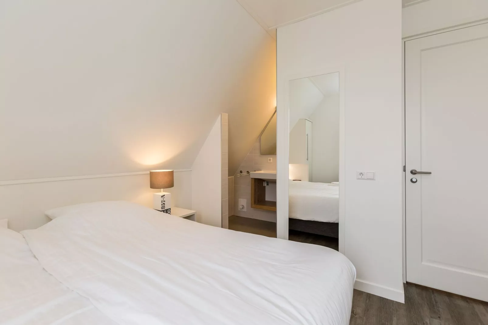 Friese Meren Villa's 17-Bedroom