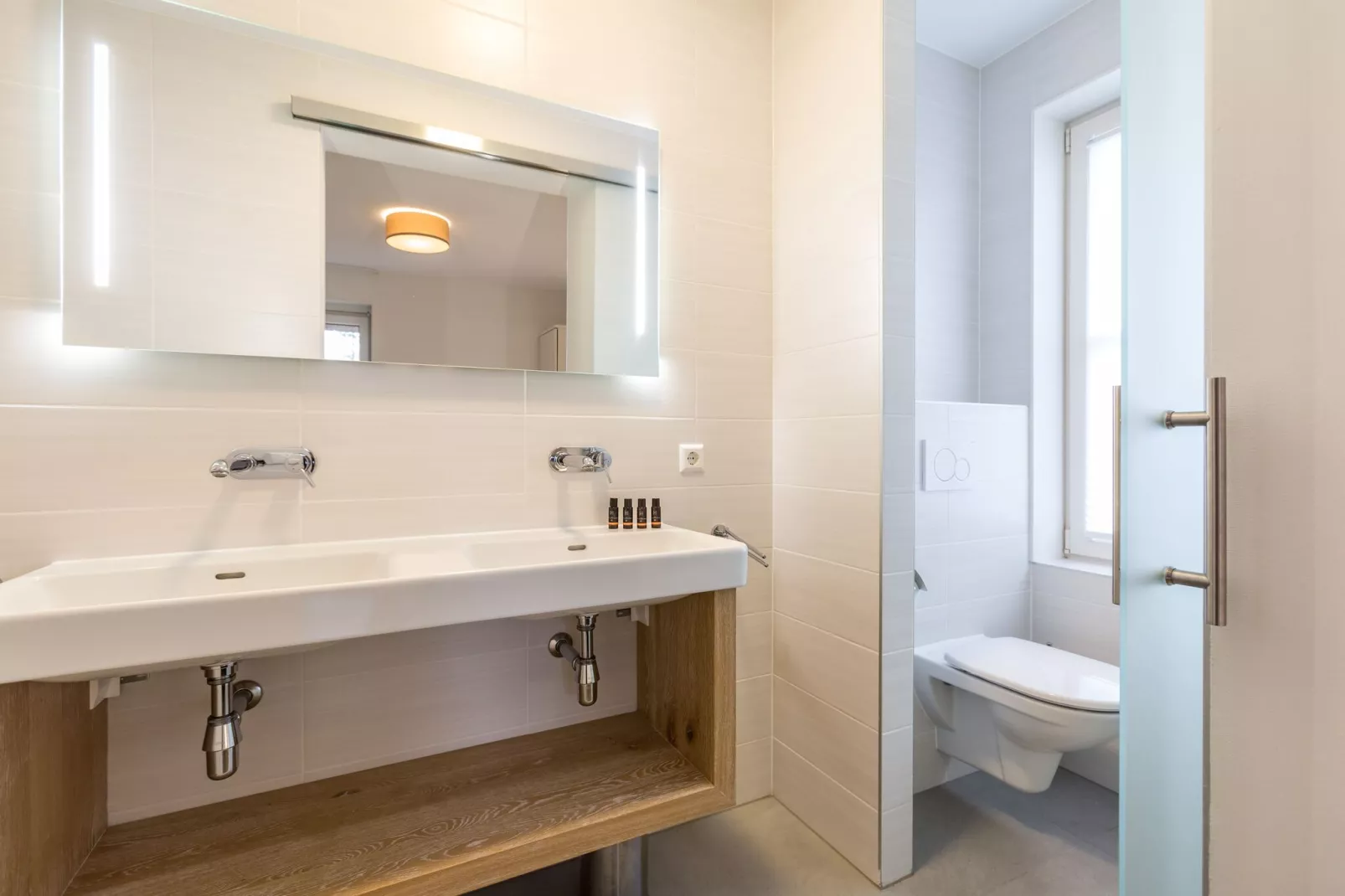 Friese Meren Villa's 17-Bathroom