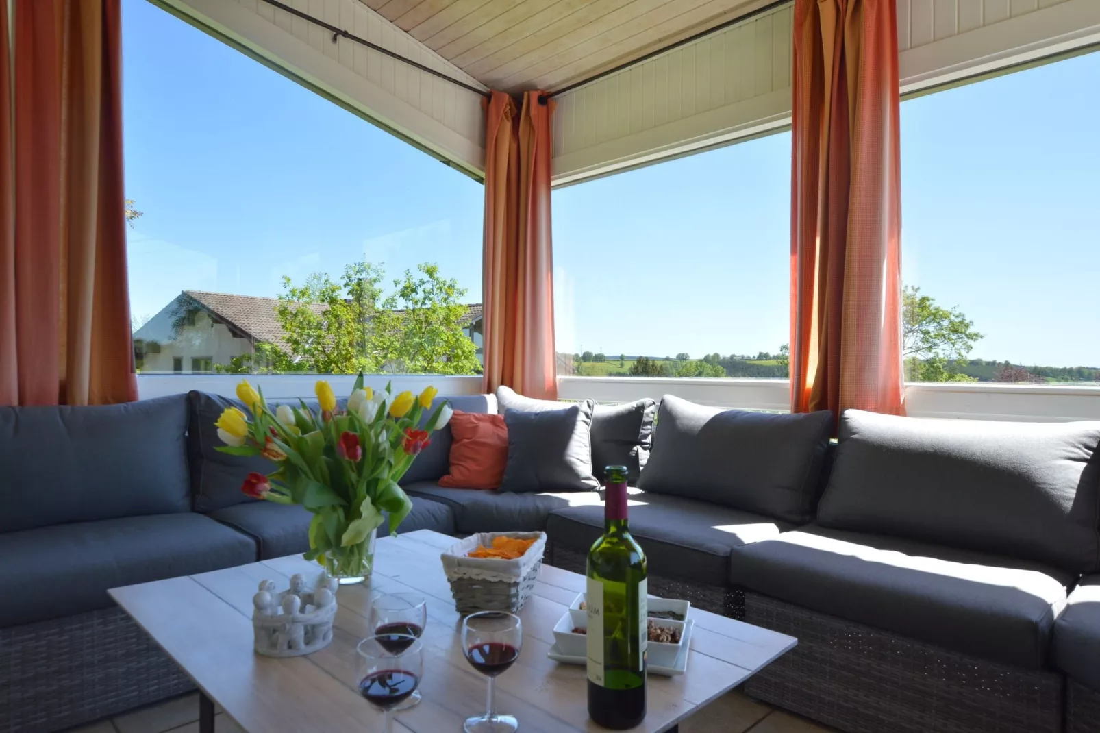 Les Sommets-Living room