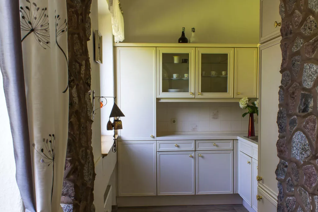 76259-Kitchen