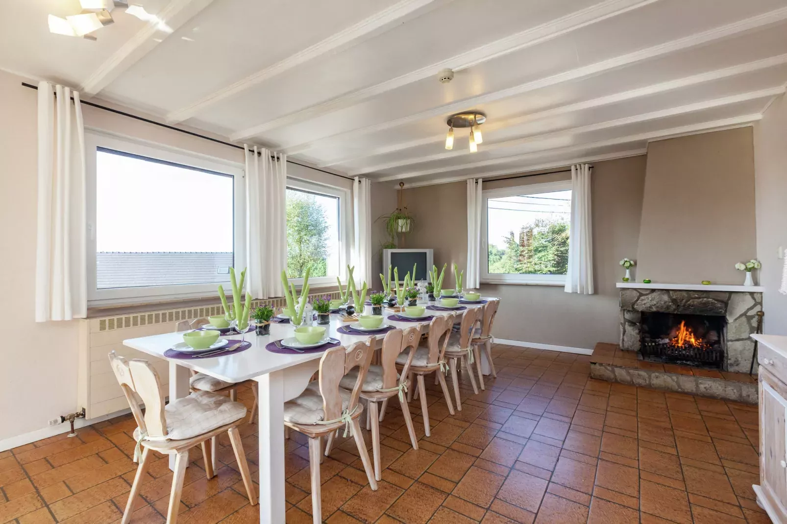 Les Sommets-Dining room