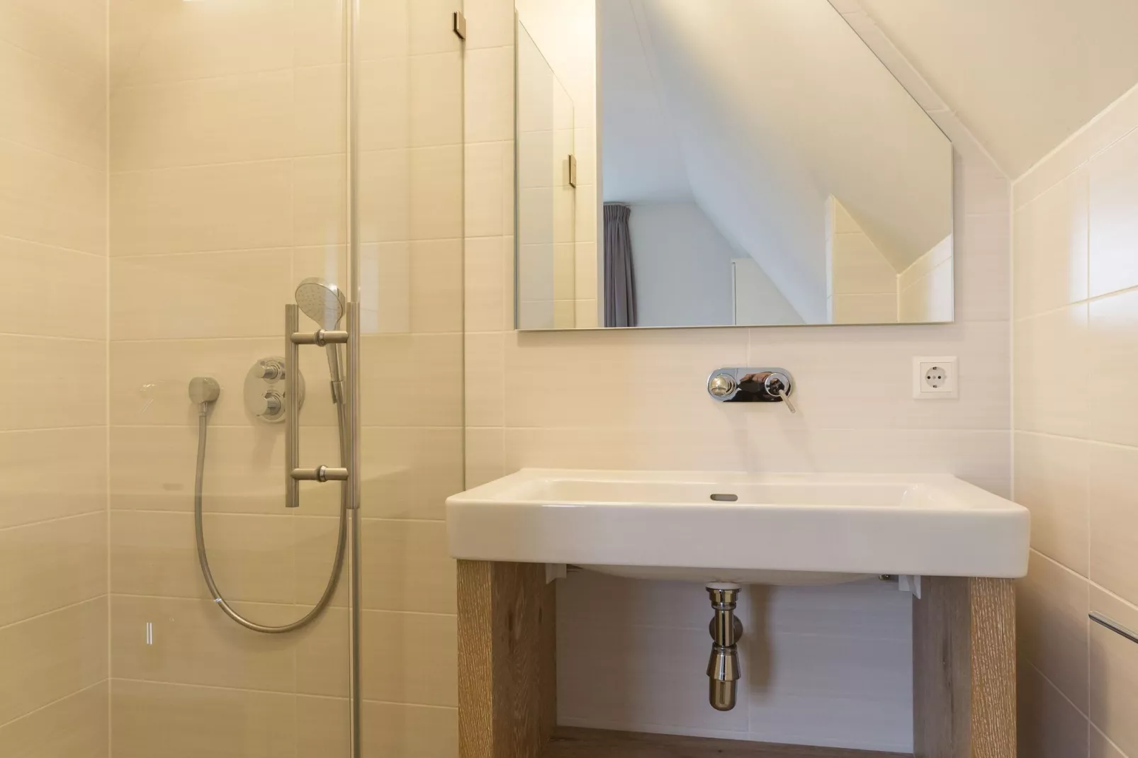 Friese Meren Villa's 17-Bathroom