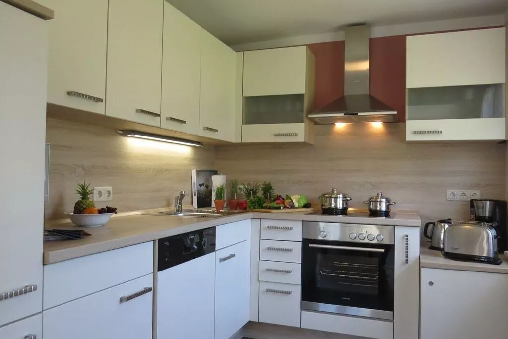 68870-Kitchen