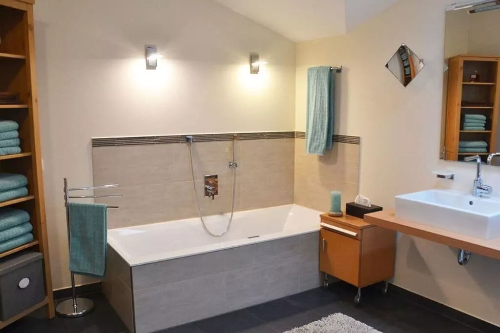 184479-Bathroom