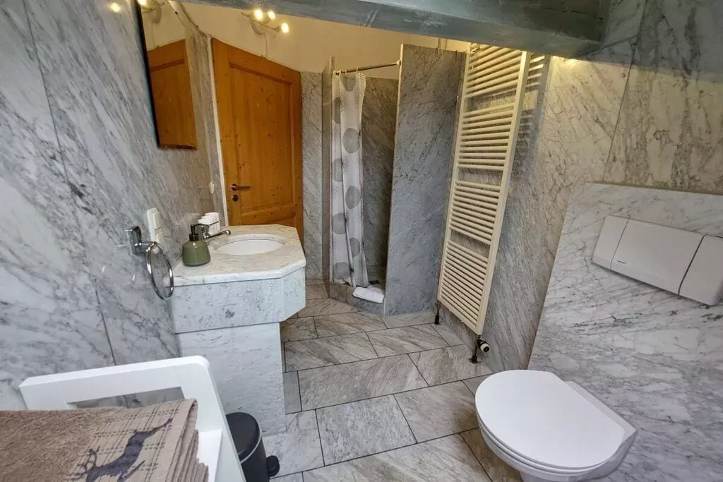 382226-Bathroom