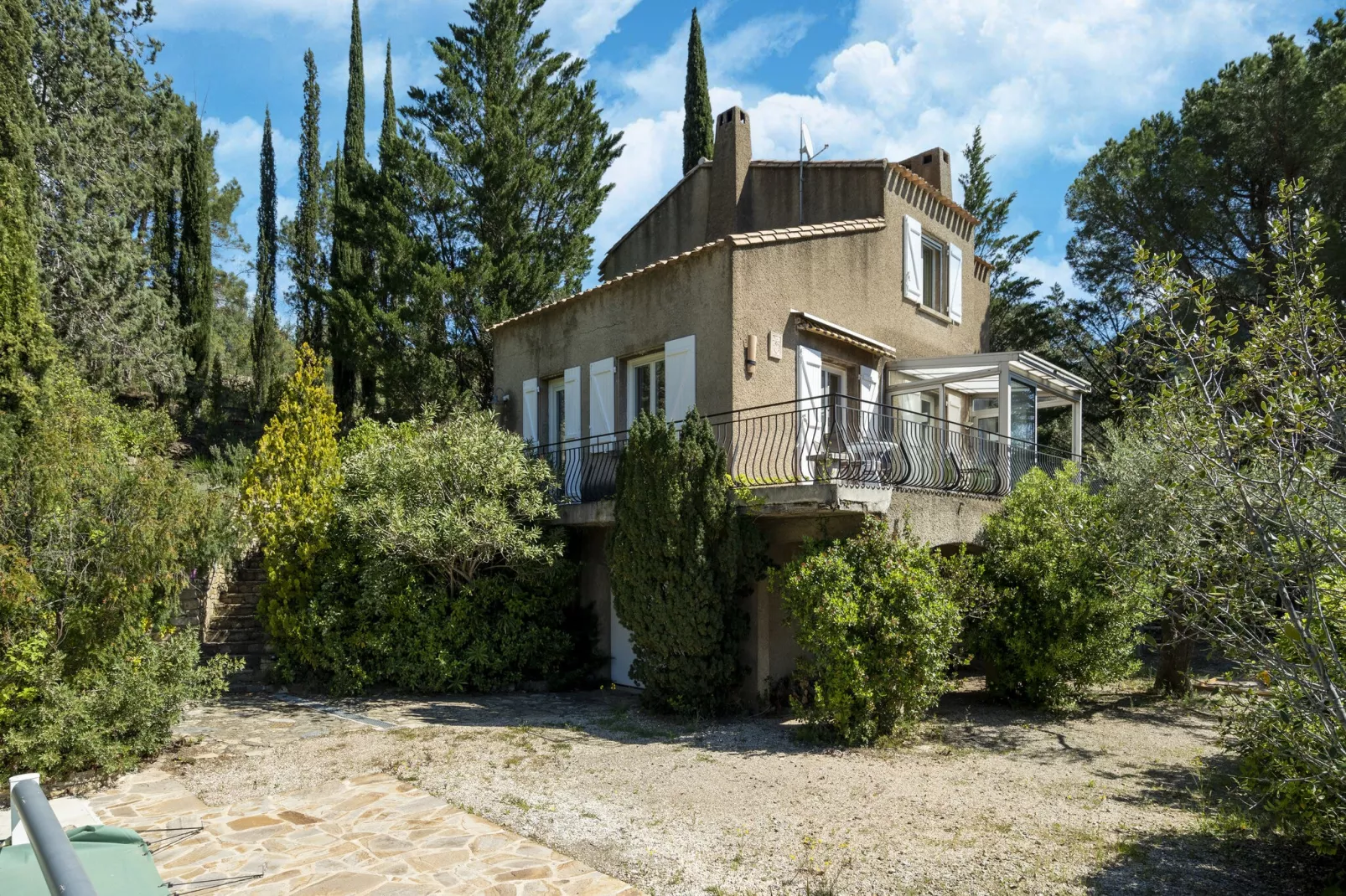 L'Oustal de Vieussan-Exterior summer