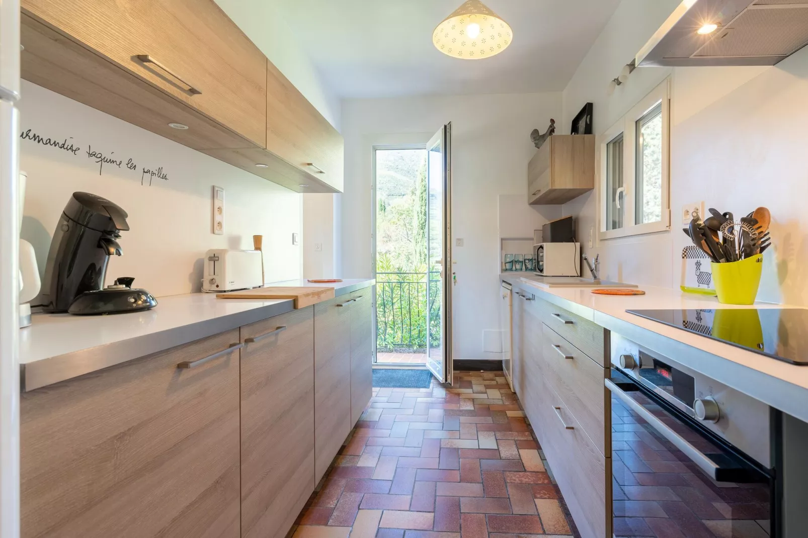 L'Oustal de Vieussan-Kitchen