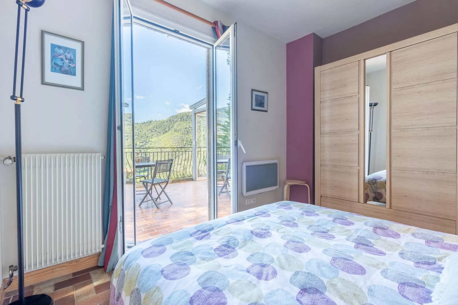 L'Oustal de Vieussan-Bedroom