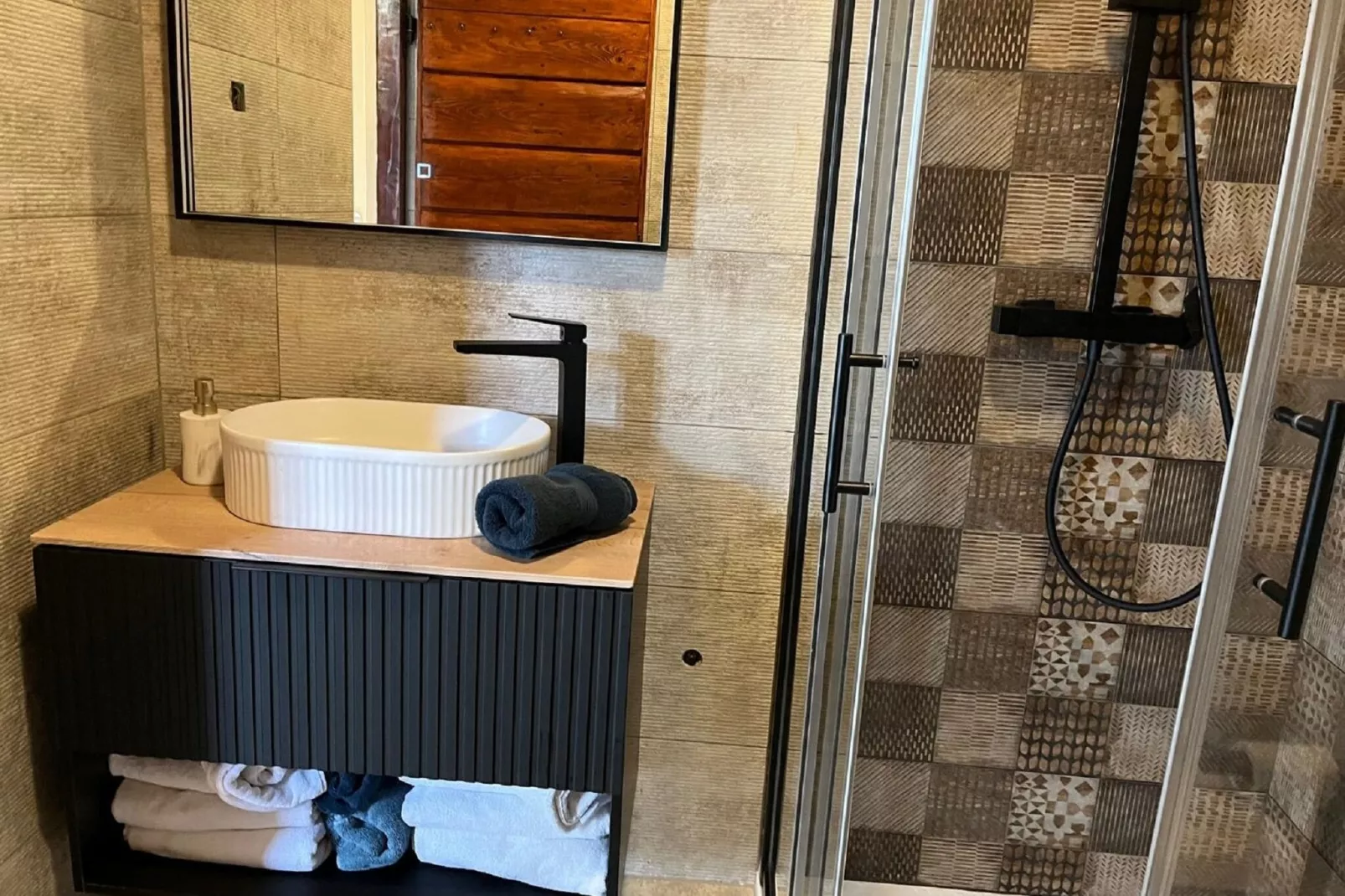 Dalmatian house Sukosan-Bathroom