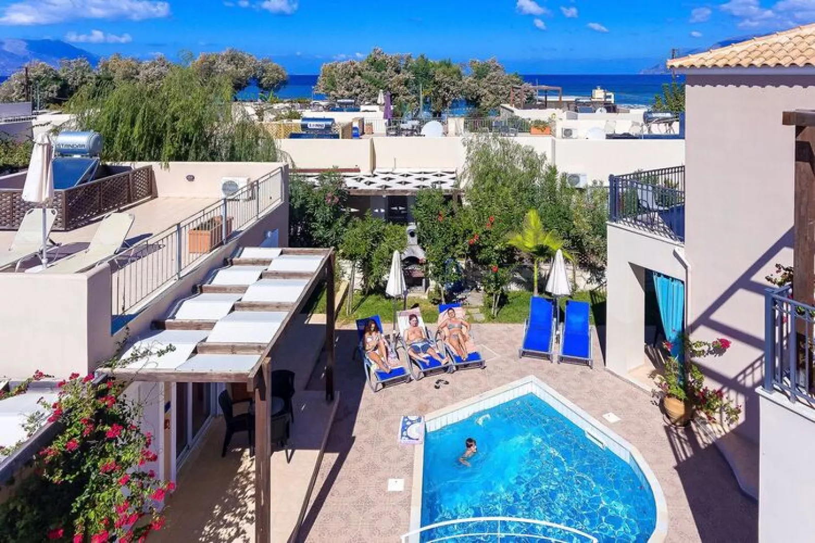 Villas Azure Beach Nopigia 3-bedroom-villa - 100 sqm with sharing pool-Außenbereich Sommer