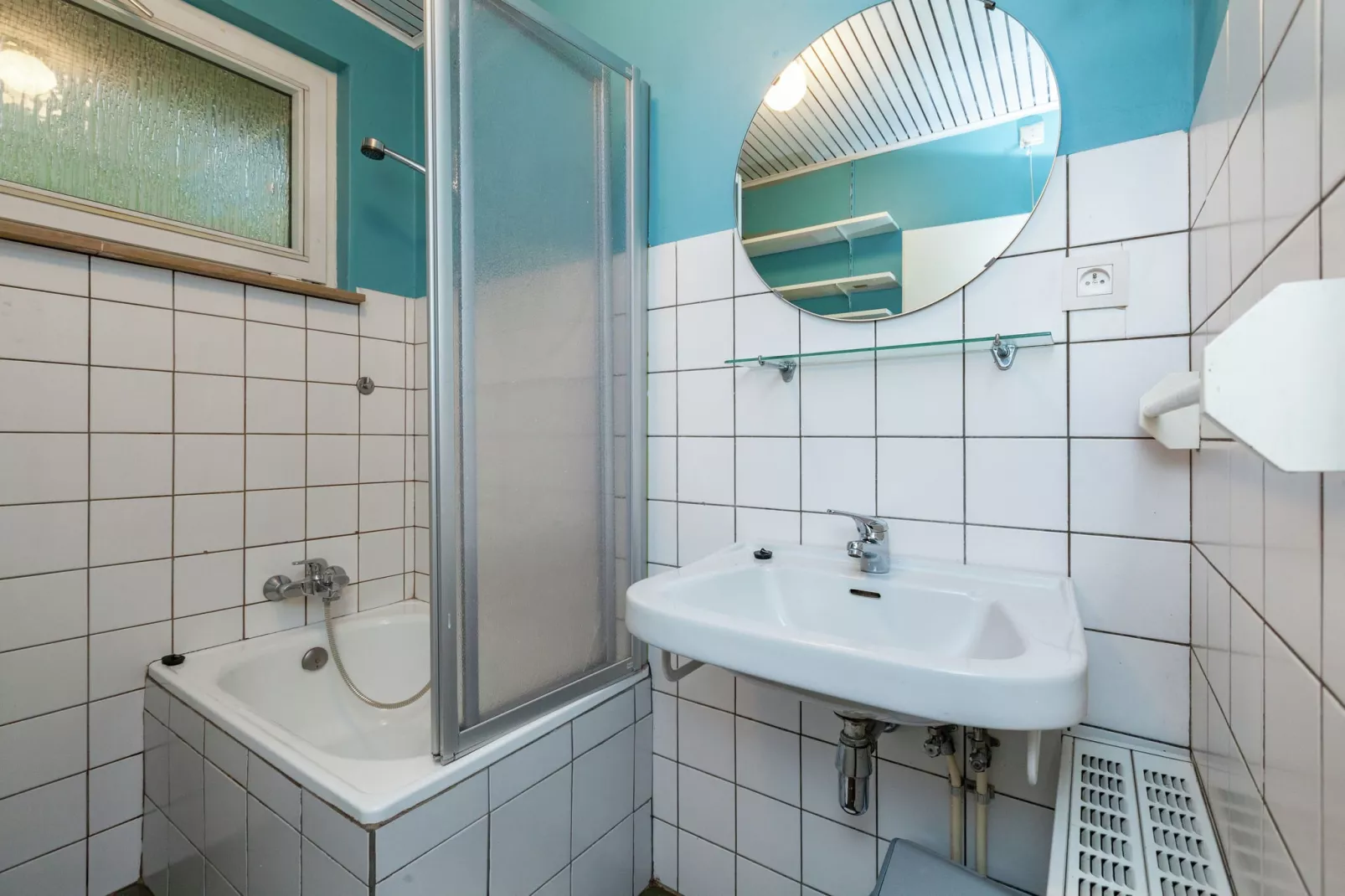 Les Sommets-Bathroom