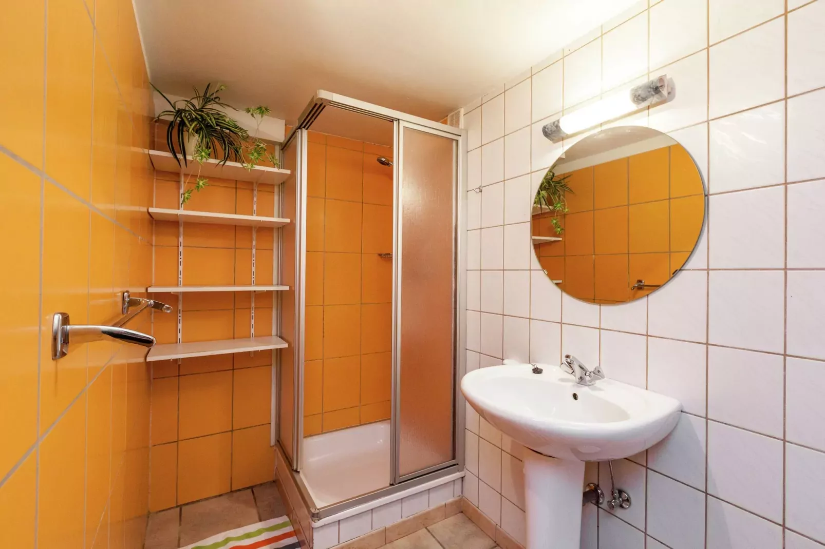 Les Sommets-Bathroom