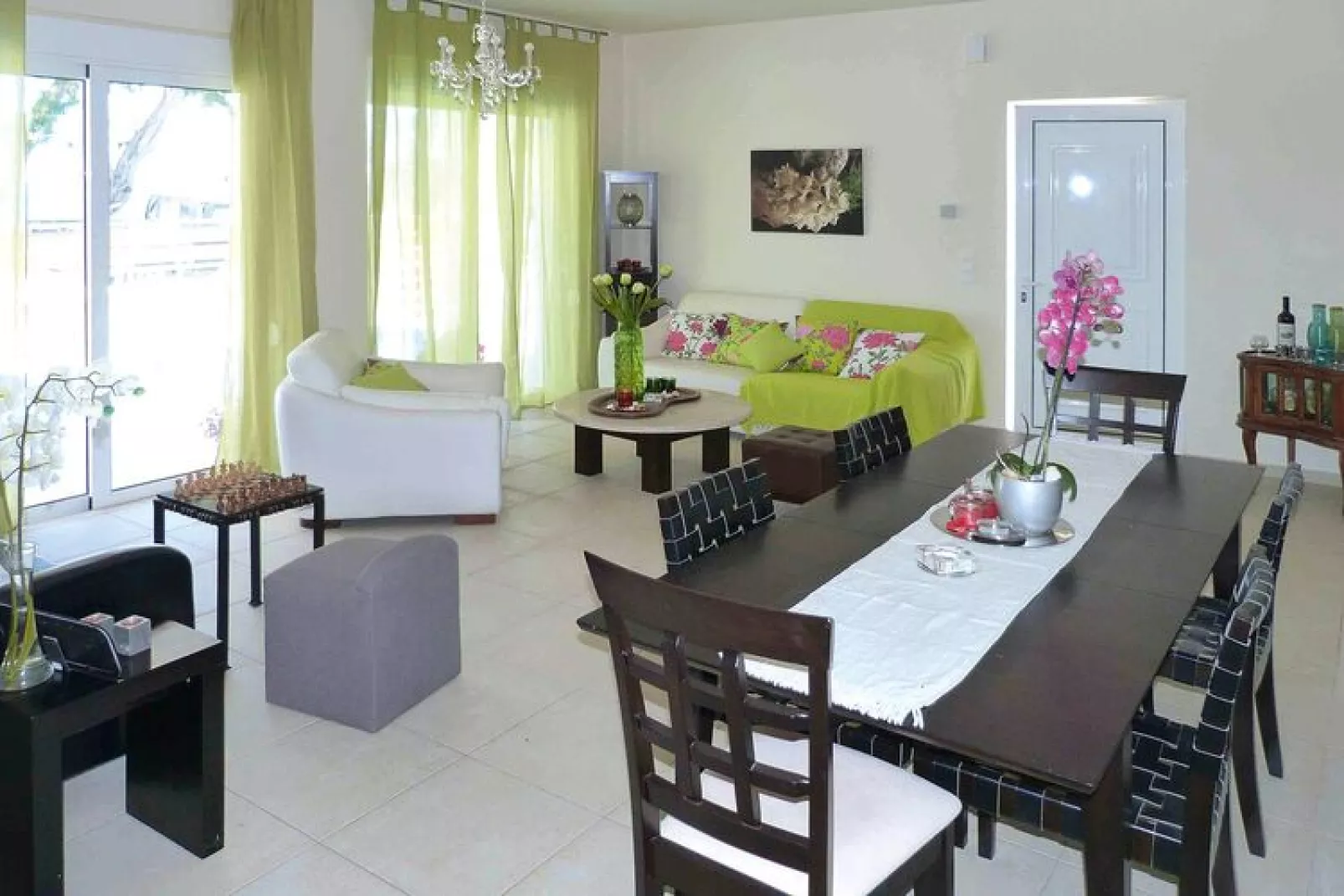 Villas Azure Beach Nopigia 3-bedroom-villa - 100 sqm with sharing pool-Esszimmer