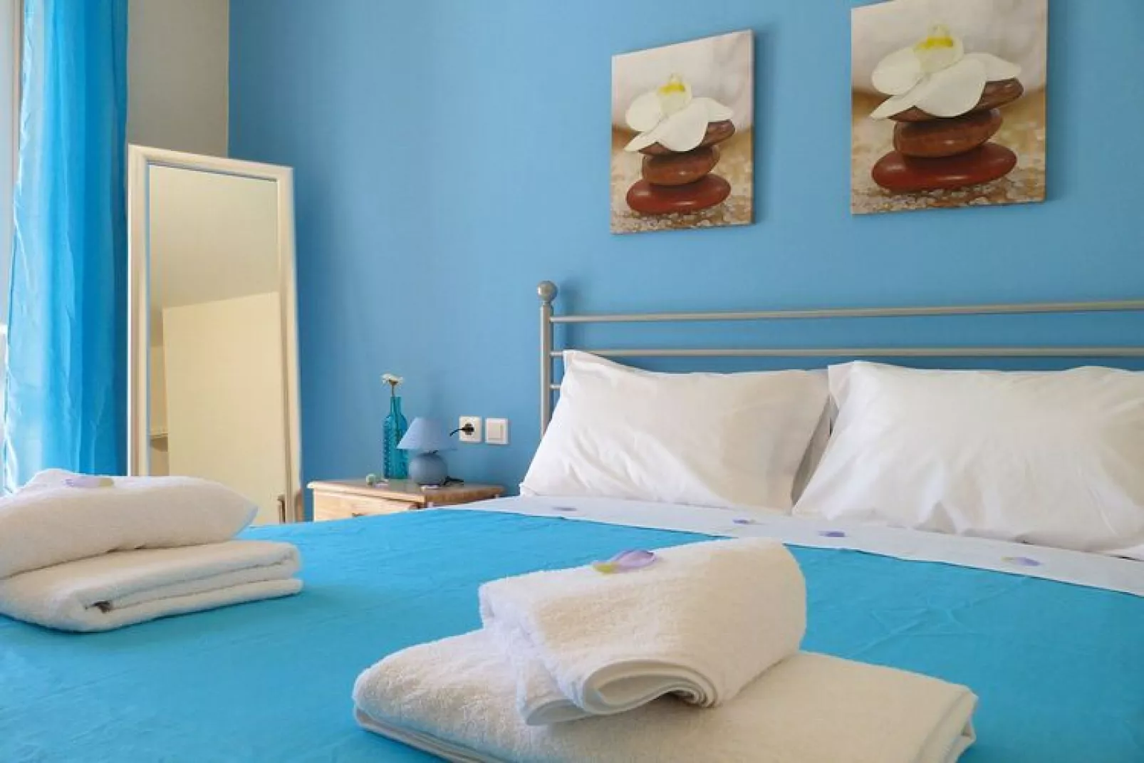 Villas Azure Beach Nopigia 3-bedroom-villa - 100 sqm with sharing pool-Schlafzimmer