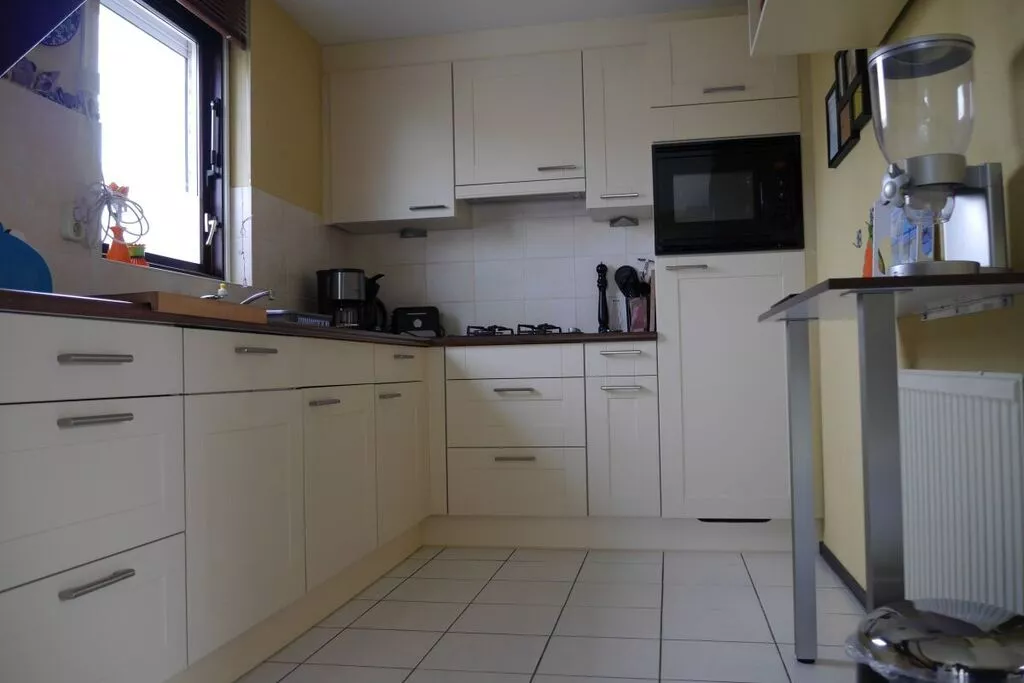343024-Kitchen