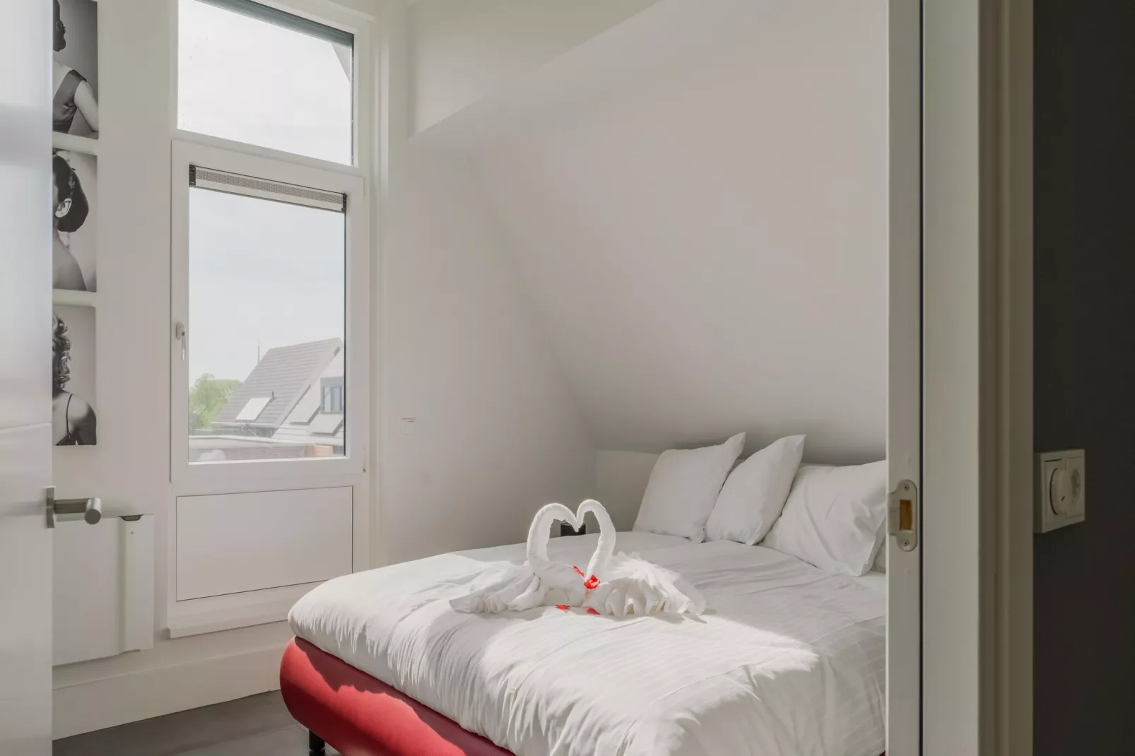 Luxe villa aan het water-Chambre