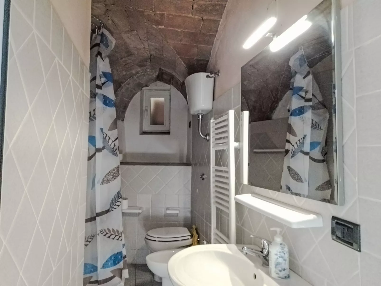 La Fonte-Inside