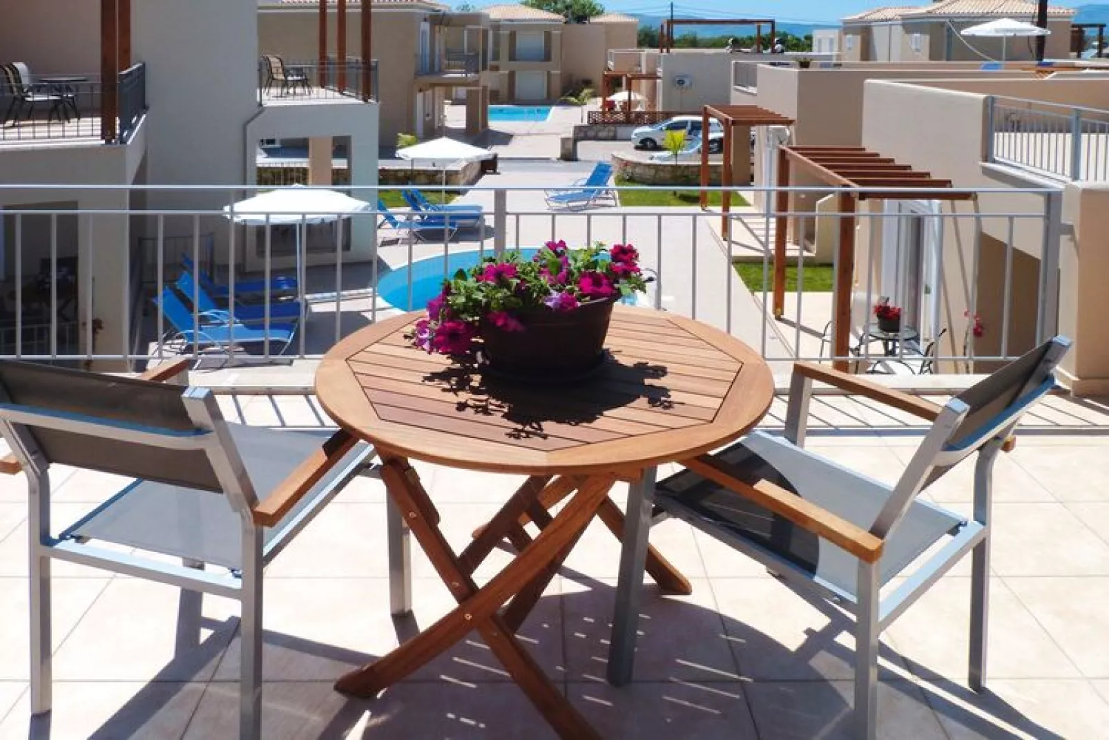 Villas Azure Beach Nopigia 3-bedroom-villa - 100 sqm with sharing pool-Außenbereich
