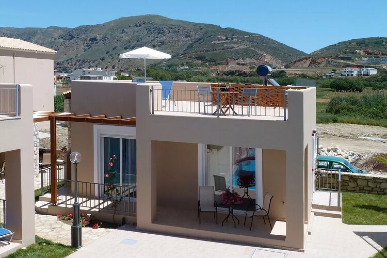Villas Azure Beach Nopigia 3-bedroom-villa - 100 sqm with sharing pool-Außenbereich