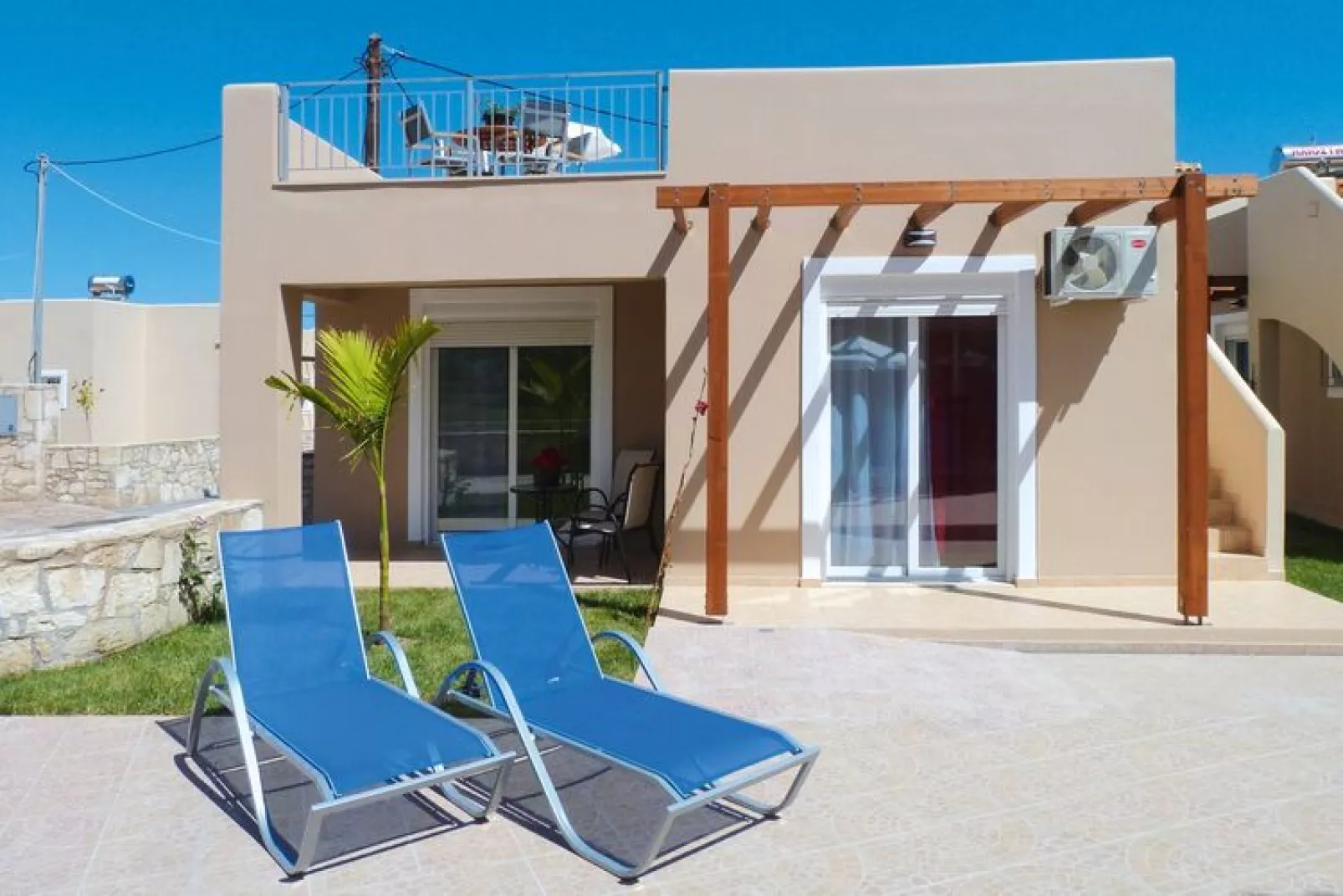 Villas Azure Beach Nopigia 3-bedroom-villa - 100 sqm with sharing pool-Außenbereich Sommer