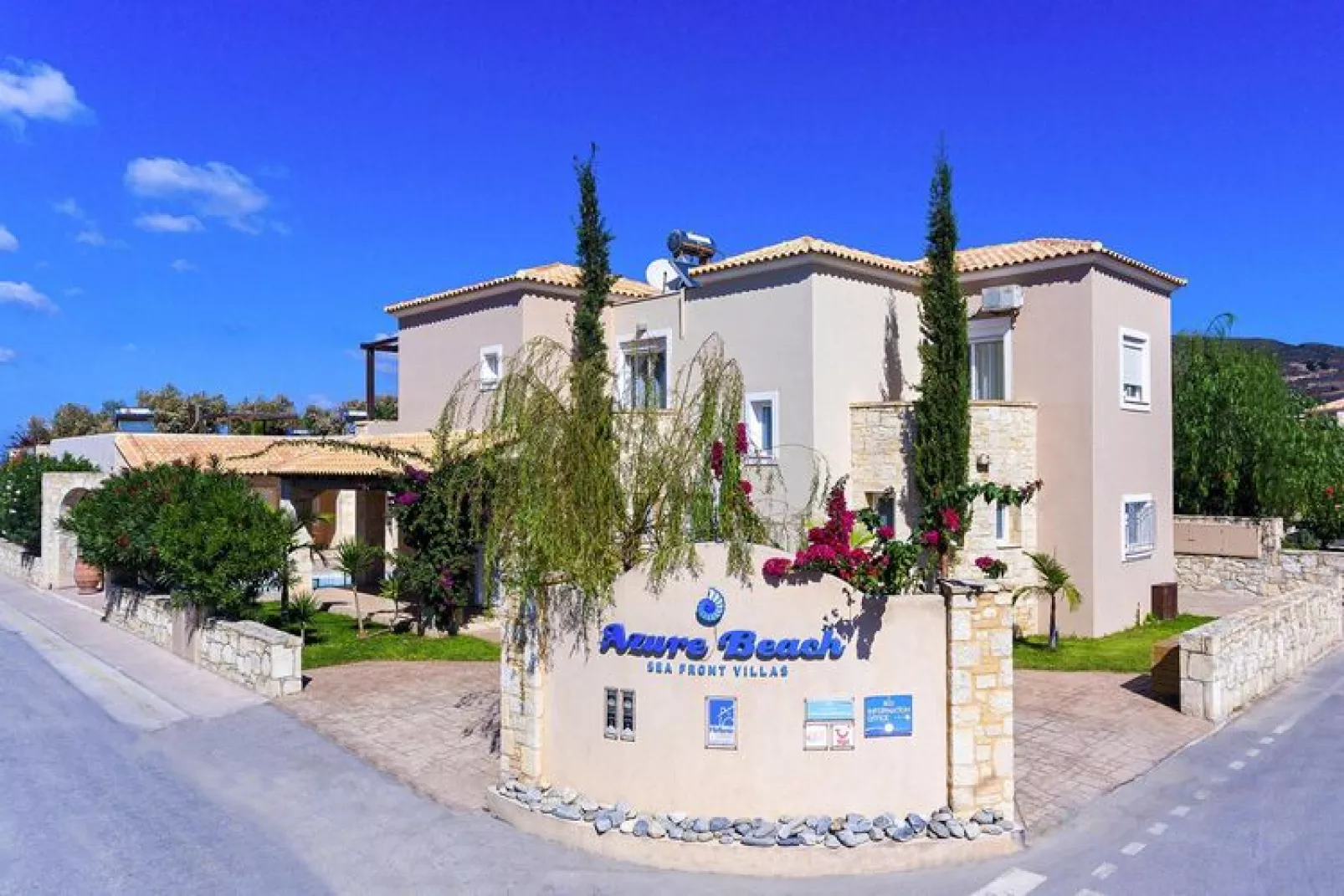 Villas Azure Beach Nopigia 3-bedroom-villa - 100 sqm with private pool