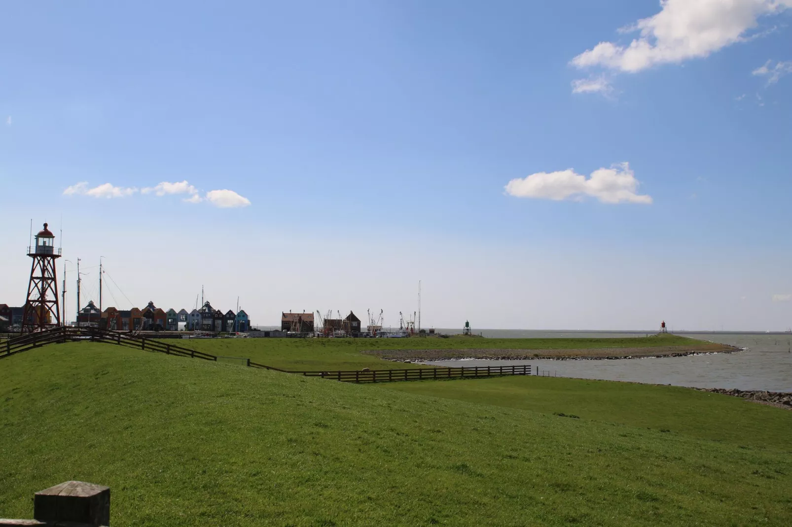 Luxe villa aan het water-Zones d'été à 5 km