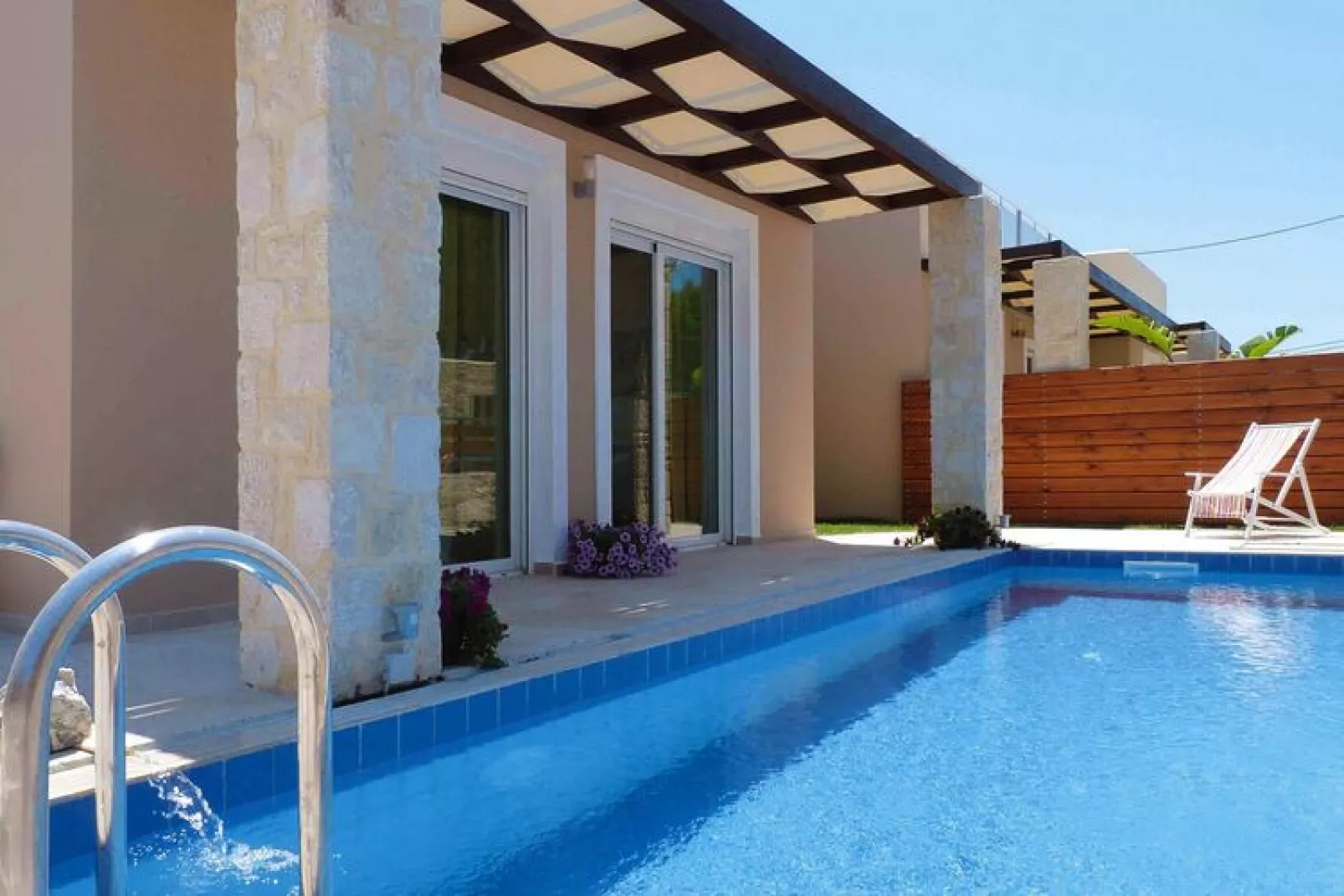 Villas Azure Beach Nopigia 3-bedroom-villa - 100 sqm with private pool-Schwimmbad
