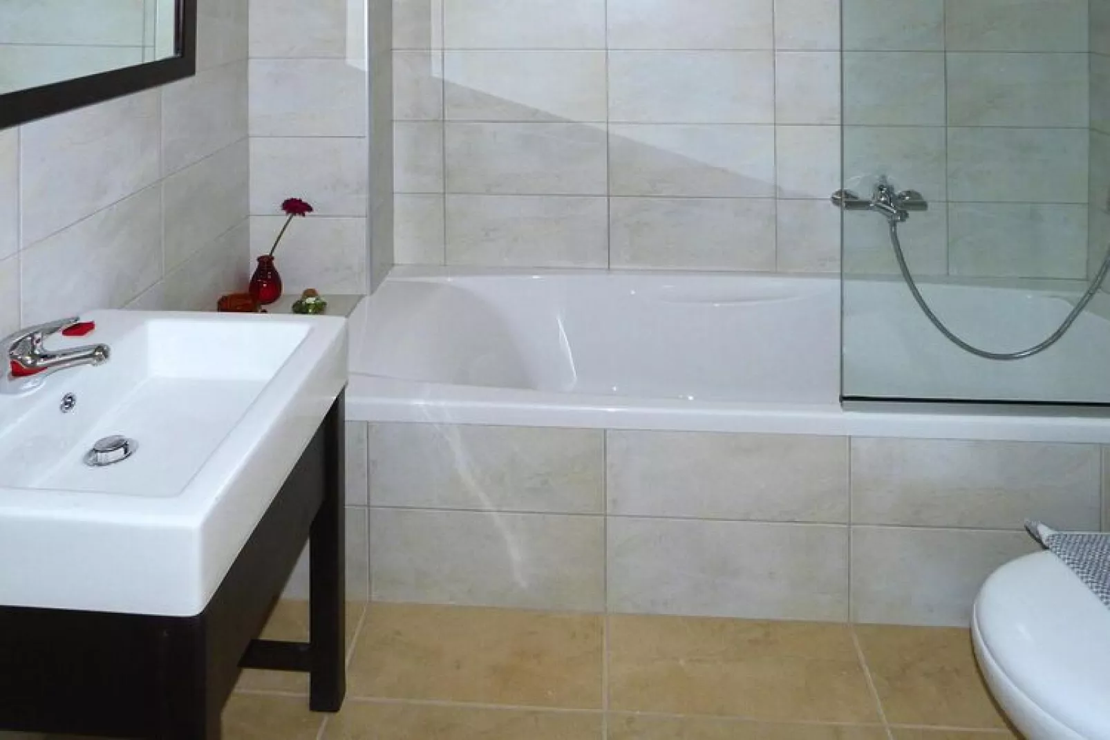 Villas Azure Beach Nopigia 3-bedroom-villa - 100 sqm with private pool-Badezimmer